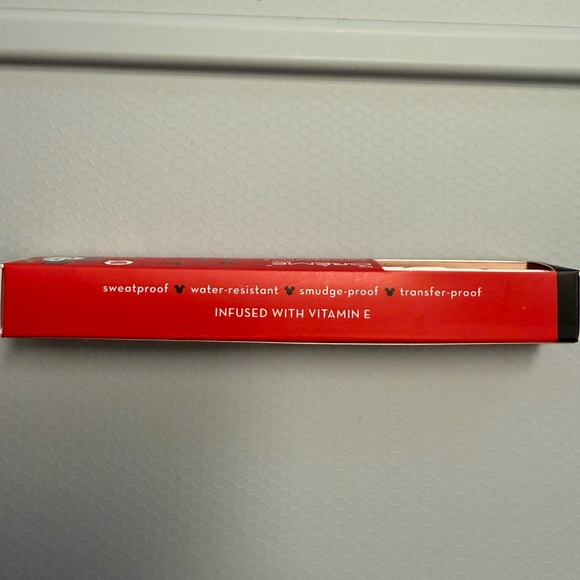 The Crème Shop Minnie Mouse Dome Travel Pouch Bundle- Red - Picture 8 of 15